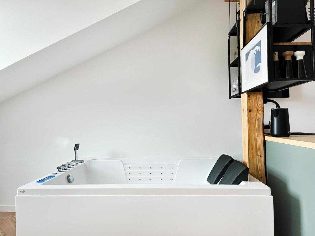 Premium Jacuzzi With Air Conditioning, Main Square Cracow Appartement *
